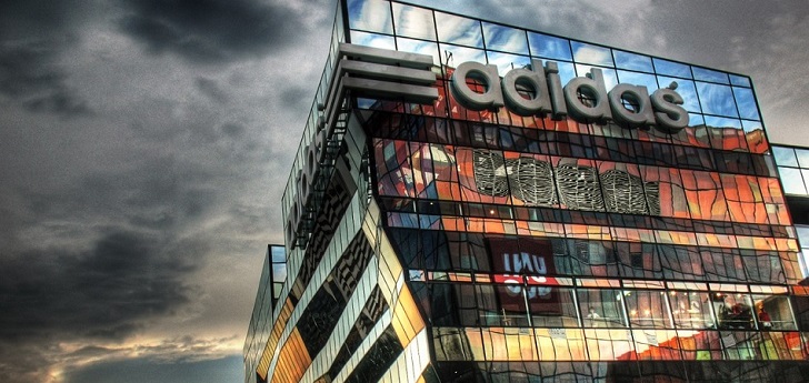 Adidas toma posiciones en Perú con tres nuevas tiendas